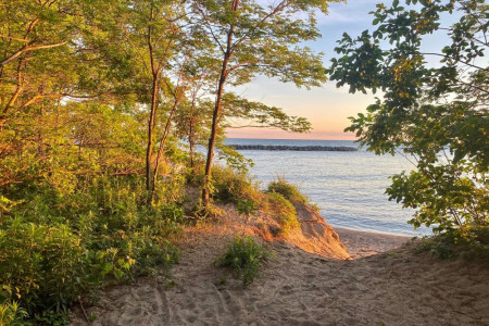Presque Isle Sunrise over Lake 2021 resize
